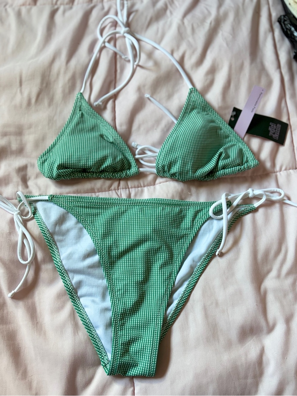 wild fable Green Textured Tie-Side Triangle Bikini Set